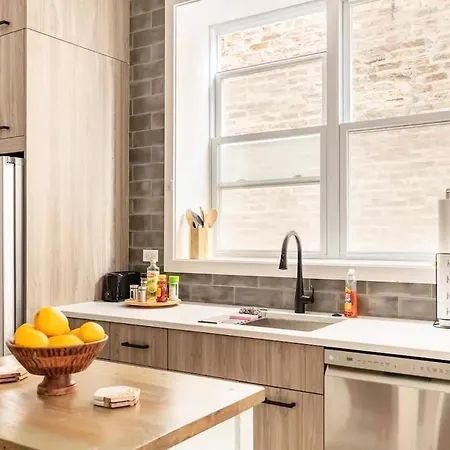 Apartment Chic Fully Furnished Chicago