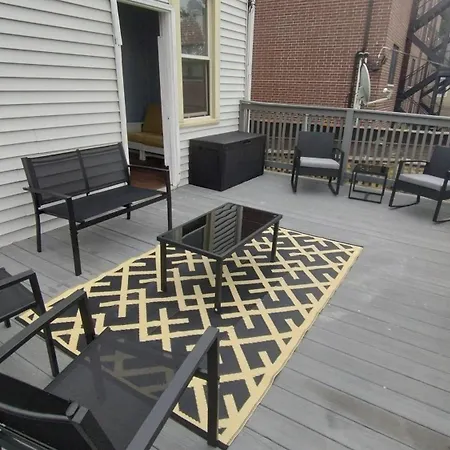 Apartment Roscoe Village Cosy Duplex 3 Bed&2bath & Bonus Space Sleeps 6