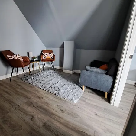 Apartment Roscoe Village Cosy Duplex 3 Bed&2bath & Bonus Space Sleeps 6