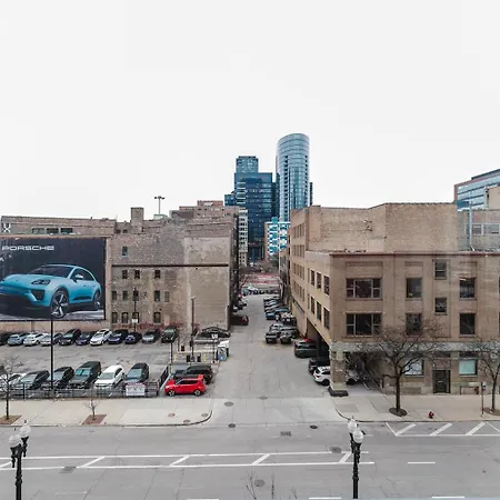 Blueground West Loop Rooftop Pool Gym Chi-1138 Chicago