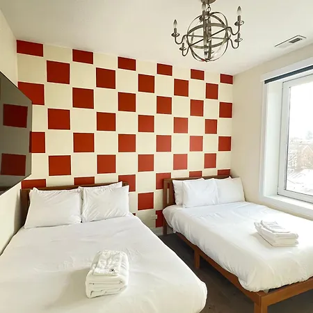 Designer 1 Free Parking Apartment *