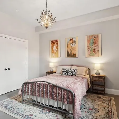 Apartment Luxury On North Halsted *
