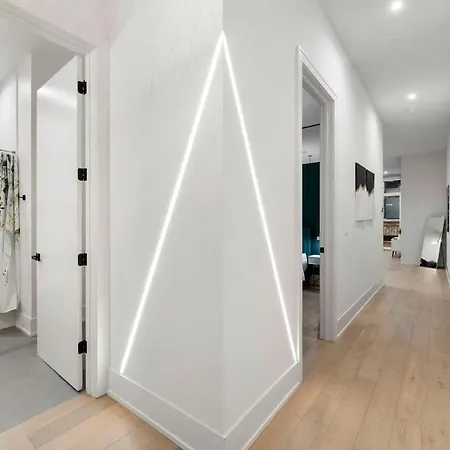 Apartment Chic 2br 2ba With Balcony - River North