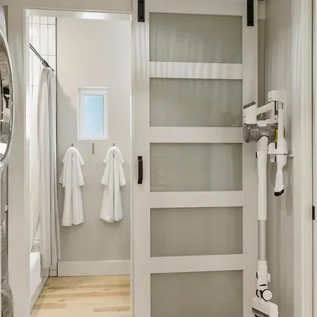 Cherry Street Getaway Holiday home *