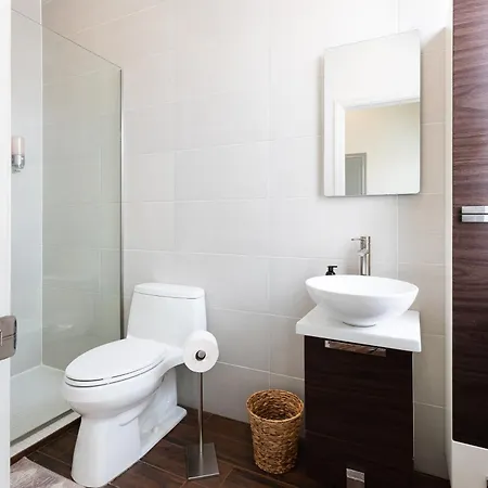 Uptown Bright & Modern - Steps To Lake, Train, Amazing Food & Free Parking Chicago