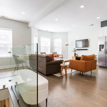 Uptown Bright & Modern - Steps To Lake, Train, Amazing Food & Free Parking * Chicago