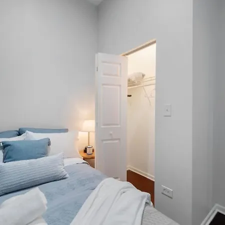Apartment Chic And Cozy 3-bed Escape In *