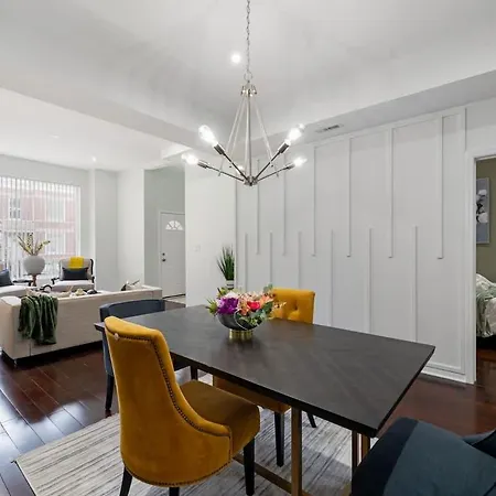 Chic And Cozy 3-bed Escape In Apartment *