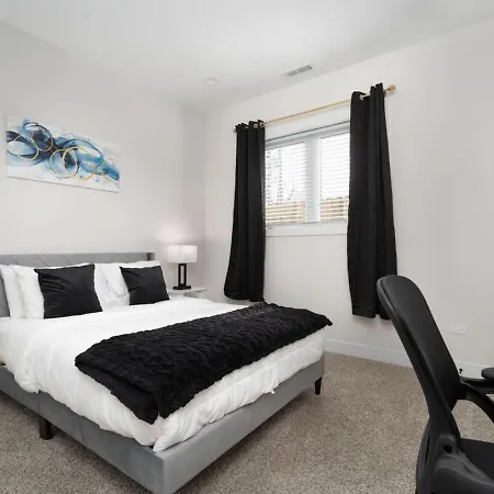 Affordable Private - Shared Apartment *