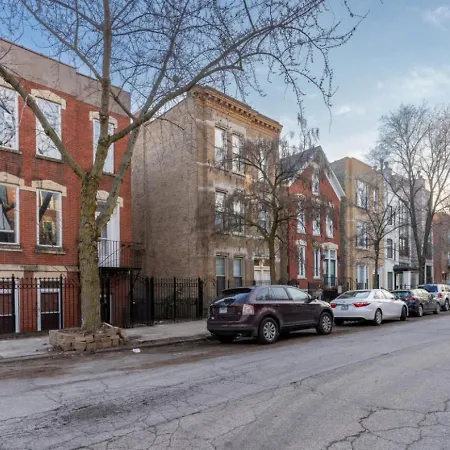 Apartment Wicker Park 2br Near Milwaukee Ave