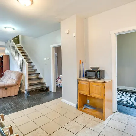 Holiday home 2 Mi To Red Line: Near Sherman Park