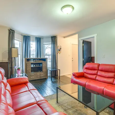 Holiday home 2 Mi To Red Line: Near Sherman Park