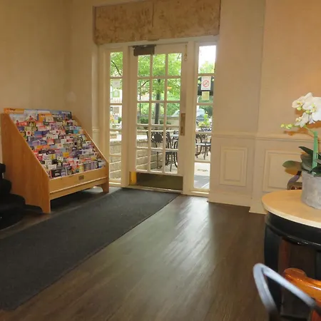 Western Hawthorne Terrace Hotel