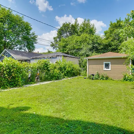 Apartment 2 Mi To Rainbow Park: South Side Charmer! *
