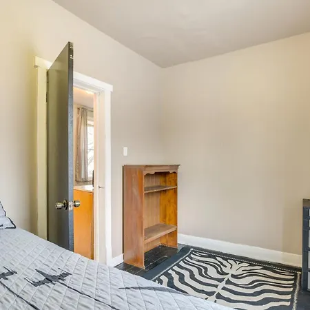 Holiday home 2 Mi To Red Line: Near Sherman Park *