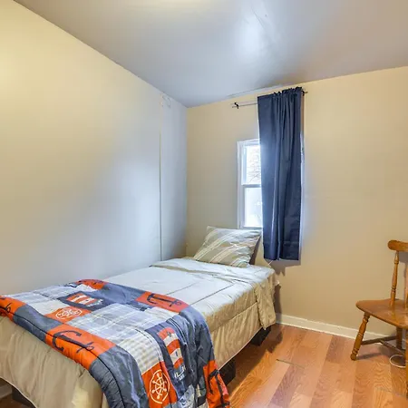 Holiday home 2 Mi To Red Line: Near Sherman Park