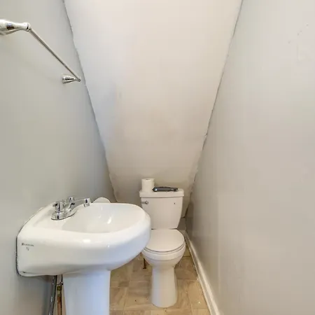 Holiday home 2 Mi To Red Line: Near Sherman Park Chicago