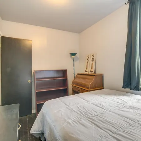 Holiday home 2 Mi To Red Line: Near Sherman Park *