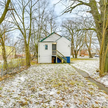 Holiday home 2 Mi To Red Line: Near Sherman Park *