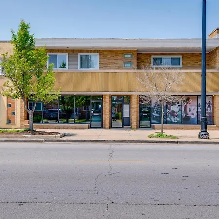 Walk To Train & Bus: Updated * Chicago