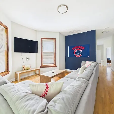 Apartment 6 Min Walk To Wrigley King Bed And Parking *