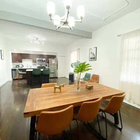 Mccormick 3br Spacious Unit, Optional Parking With Ping-pong Apartment *