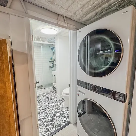 Comfort West Urban Loft House * Chicago