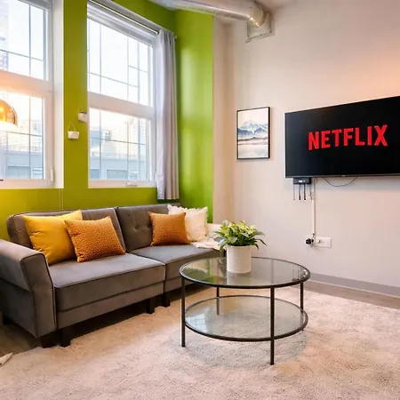 Apartment Mccormick Oasis With Balcony, Optional Parking, Patio And Gym Sleeps 6 Near Mccormick Place, Grant Park, Soldier Field & Museum Campus Chicago