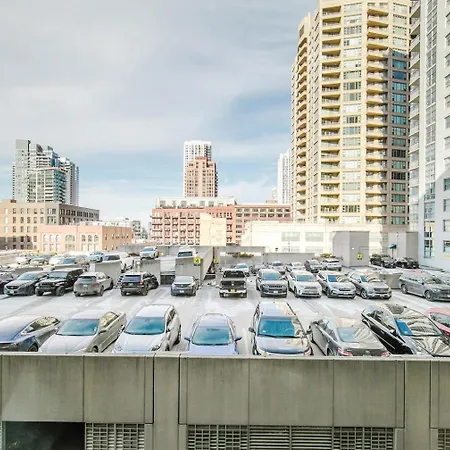 Blueground West Loop Pool Gym Nr Willis Chi-1180 Apartment