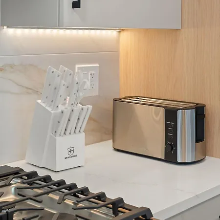 Apartment Modern 2-bd 2-ba Retreat Near Medical District