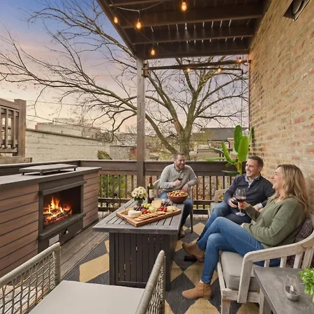 Apartment Luxe Retreat Game Room, Deck Fire Pit