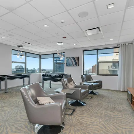Gold Cost Rooftop With Indoor Pool And In Out Parking Chicago