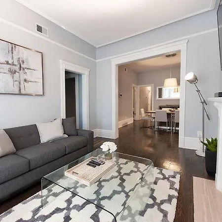 Two-bedroom On S Maryland Avenue Apt 1 Chicago