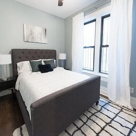 Two-bedroom On S Maryland Avenue Apt 1