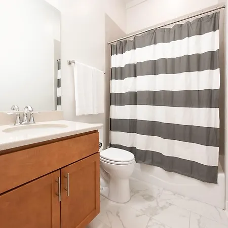 Apartment Two-bedroom On W Fullerton Avenue Apt 203 *