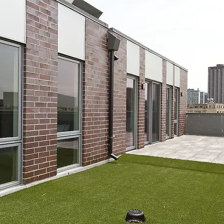 Four-bedroom On N Broadway Street Apt 601 Aparthotel *