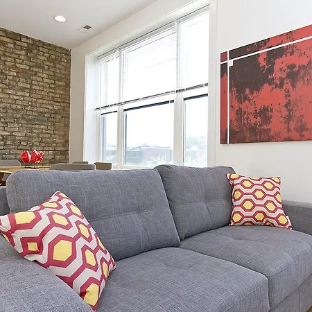 Two-bedroom On N Southport Avenue Apt 3 Aparthotel Chicago