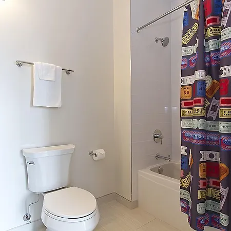 Aparthotel Four-bedroom On N Broadway Street Apt 601 Chicago