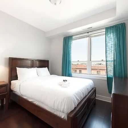 Apartment Two-bedroom On W Randolph Street Apt 4d Chicago