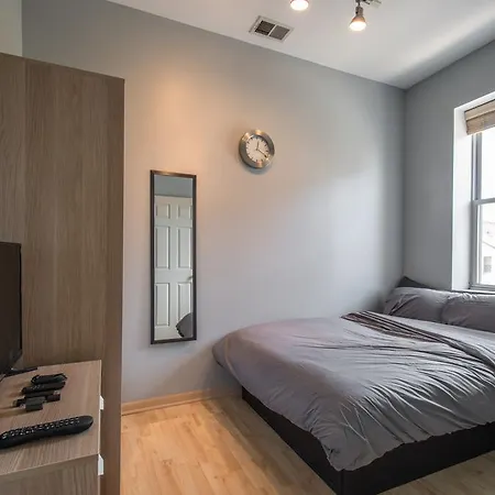 Grand Local Ave Luxury Apartment *