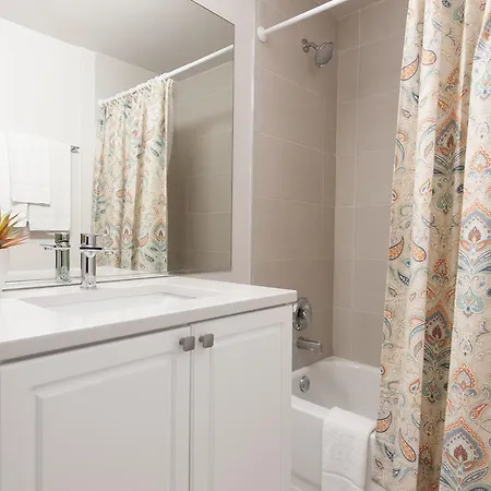 Apartment Studio On E Roosevelt Road Apt 305 *