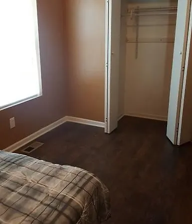 Princeton Ave 4 B/r House Holiday home