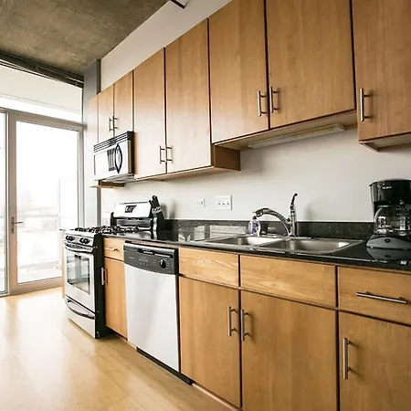South Indiana Loft * Chicago