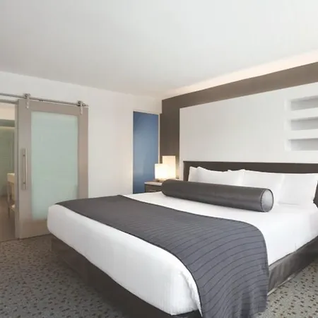 Apartment Upper Wacker Drive #228874 Chicago