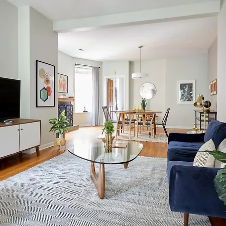 Four-bedroom On N Orchard Street Apt 2 Aparthotel