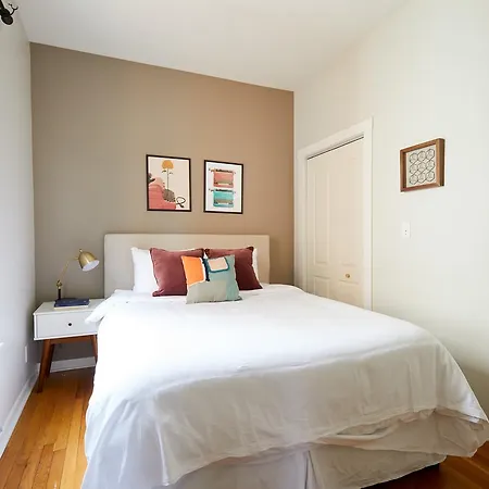 Aparthotel Four-bedroom On N Orchard Street Apt 2 *