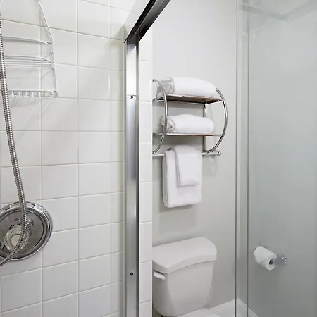 Four-bedroom On N Orchard Street Apt 2 Chicago