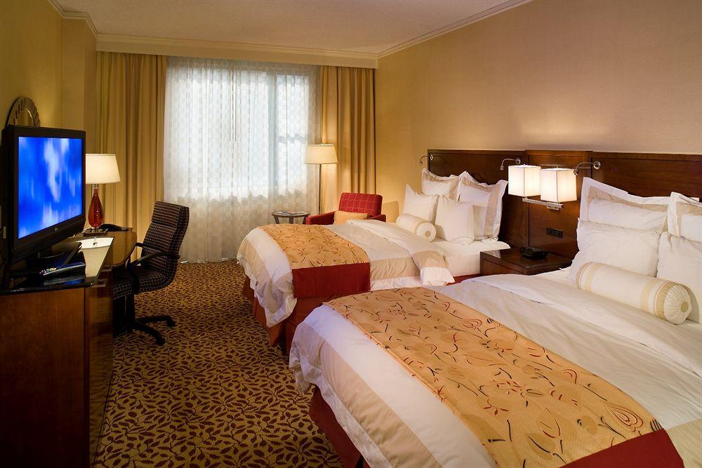 Courtyard By Marriott At Medical District-uic Hotel