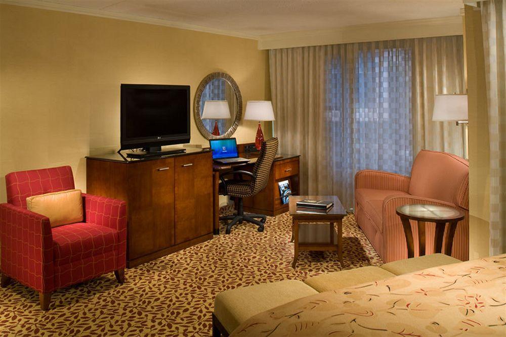 Courtyard By Marriott At Medical District-uic 3*