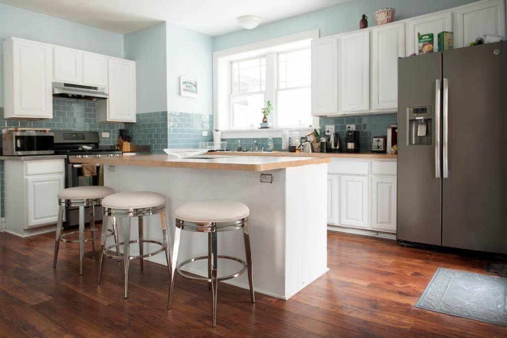 The Greenleaf House Chicago